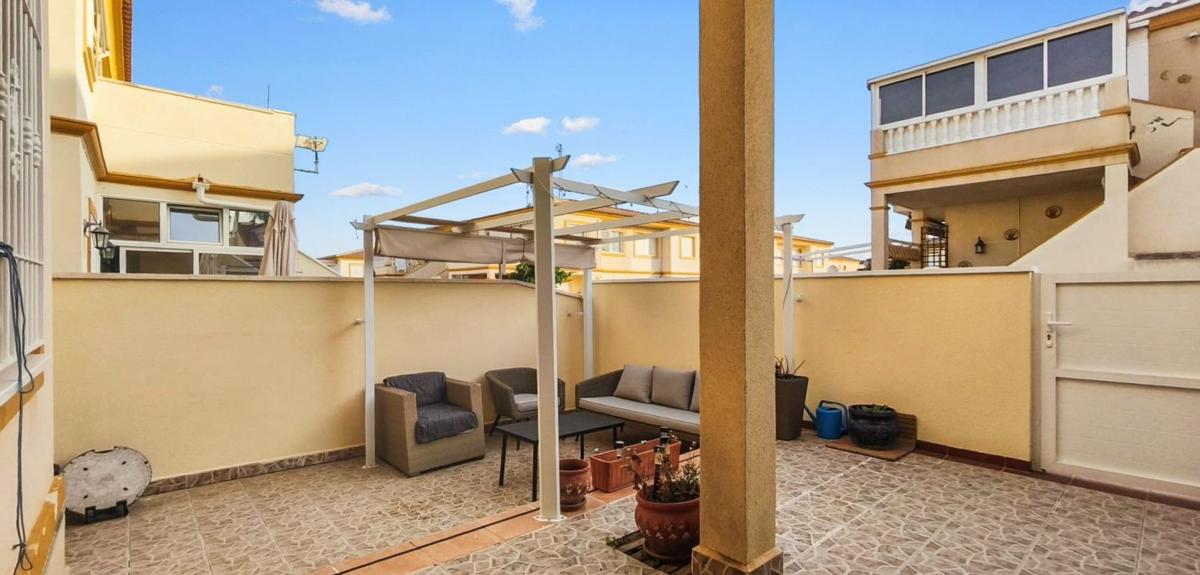 Продажа квартиры на Piso en Playa Flamenca, Orihuela, Ориуэла
photo 1