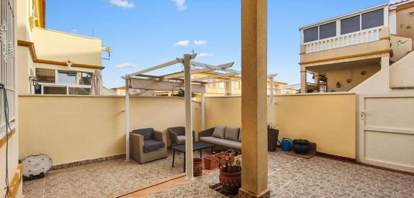 Продажа квартиры на Piso en Playa Flamenca, Orihuela, Ориуэла
photo 1