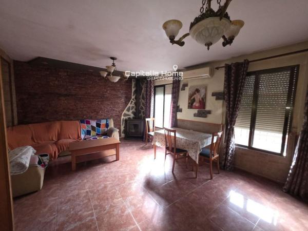 Продажа квартиры на Piso en Calle Comte de Cocentaina, Cocentaina, Косентайна
 photo 1