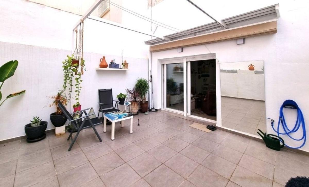 Venta de piso en Piso en Las Piscinas Naturales, Torrevieja, Torrevieja
 photo 4