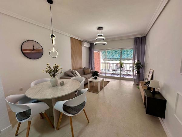 Apartment for sale in Piso en Avenida Habaneras - Curva de Palangre, Torrevieja, Torrevieja photo 1