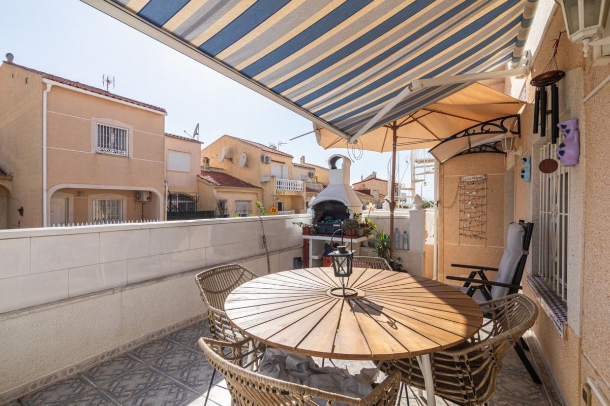 Properties for sale and rent in Spain photo 5