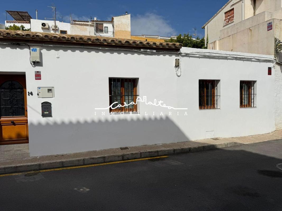 Properties for sale and rent in Spain photo 1