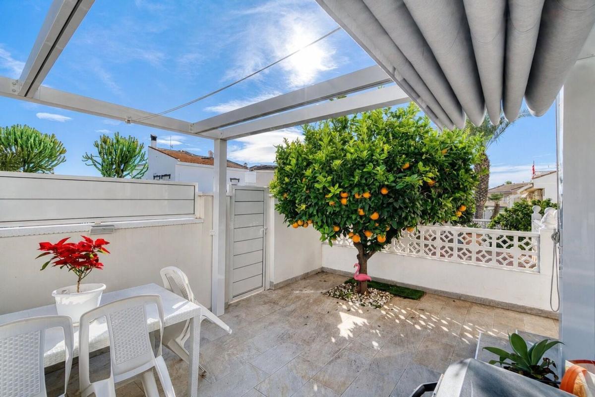Properties for sale and rent in Spain photo 4
