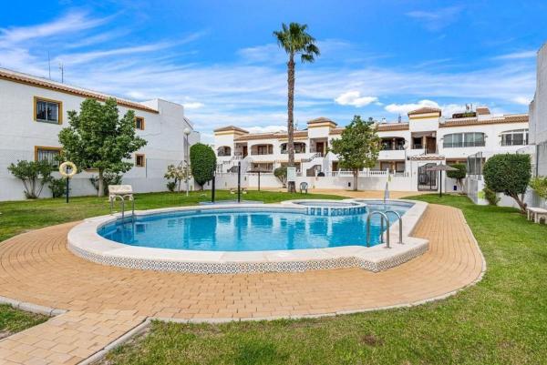 Продажа квартиры на Piso en Calle Melón, Desamparados-Hurchillo-Torremendo, Orihuela, Ориуэла
photo 1