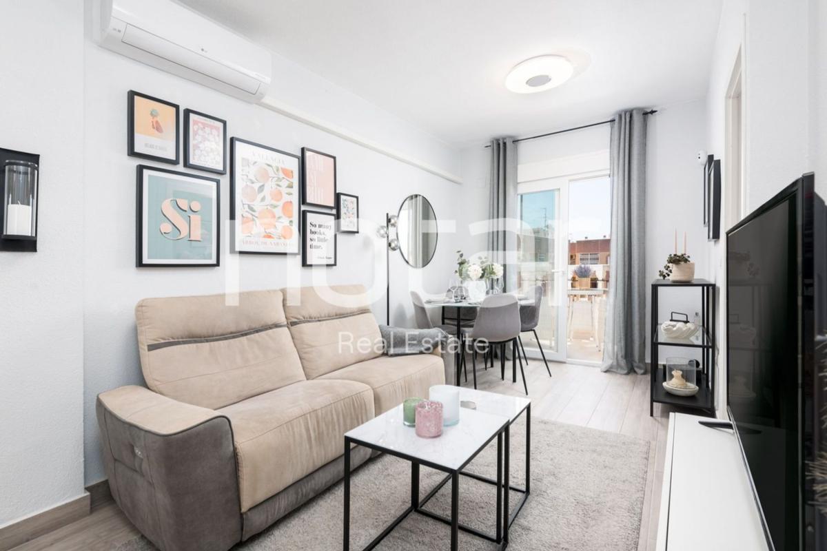 Продажа квартиры на Piso en Calle San Julián, Parque de las Naciones, Torrevieja, Торревьеха
photo 3