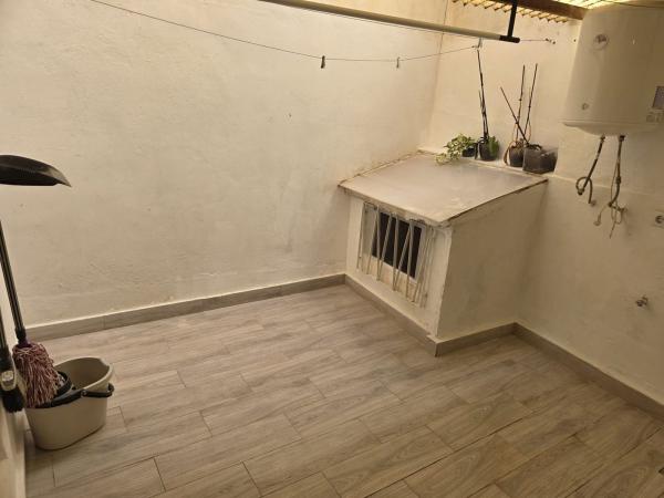 Продажа квартиры на Piso en Calle Díaz Moreu, 49, San Antón, Alicante / Alacant, Аликанте / Алакант
thumbnail 1