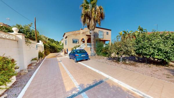 Casa o chalet independiente en Calle Cassiopea, Almajada-Ravel, Mutxamel thumbnail 2