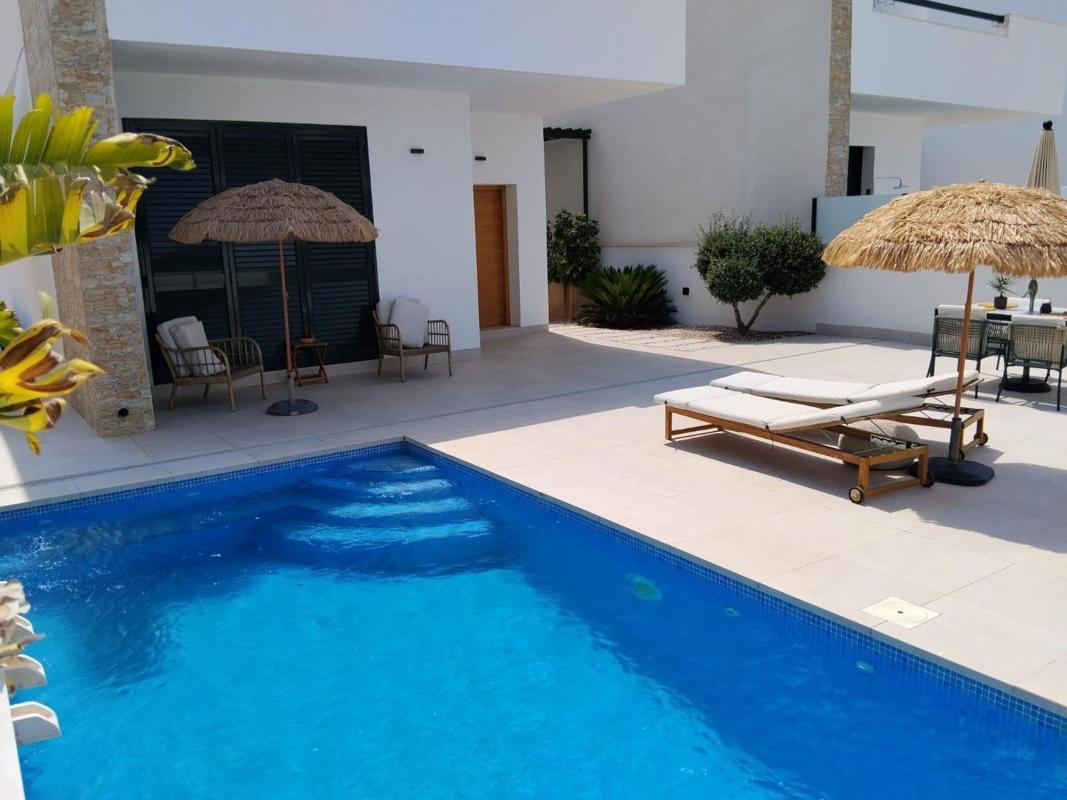 Properties for sale and rent in Spain photo 2