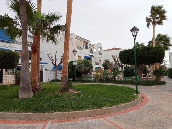 Chalet adosado en Calle dels Pins, 1 BFase, Pueblo Español - Coveta Fumá, El Campello thumbnail 1