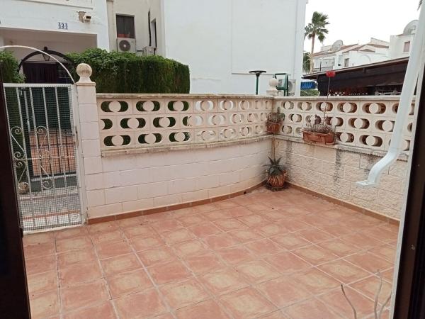 Chalet adosado en Calle dels Pins, 1 BFase, Pueblo Español - Coveta Fumá, El Campello thumbnail 2