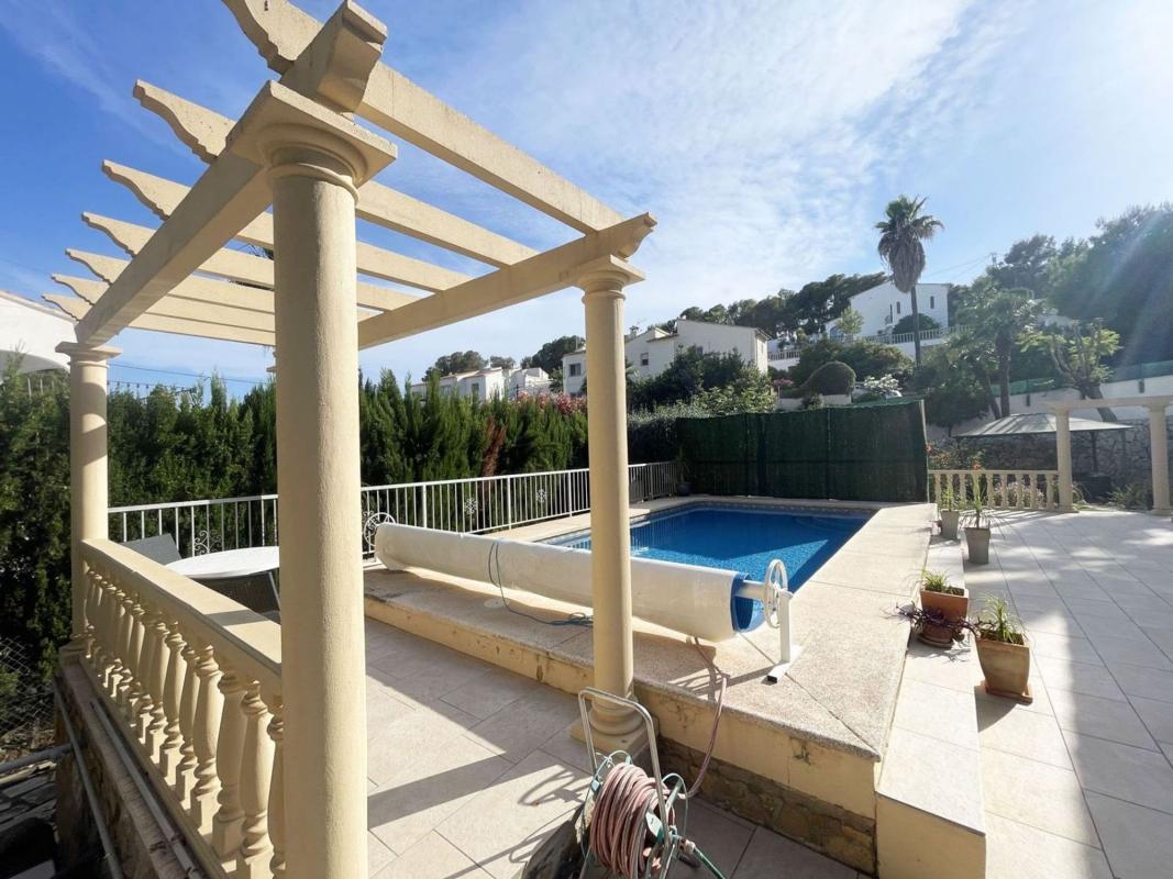 Properties for sale and rent in Spain photo 3