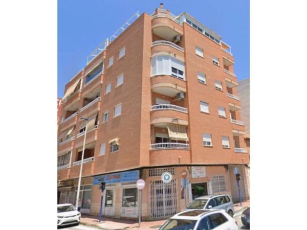 Mieszkanie na sprzedaż w Piso en Calle Villa Madrid, Puerto Deportivo, Torrevieja, Torrevieja photo 1