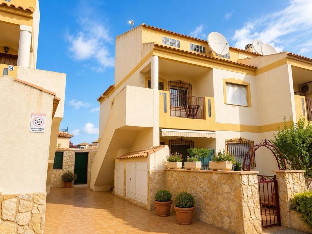 Продажа квартиры на Piso en Calle Ramón y Cajal, La Zenia, Orihuela, Ориуэла
 photo 2