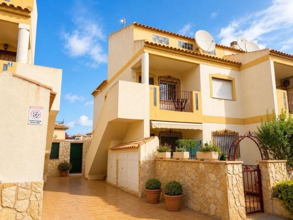 Продажа квартиры на Piso en Calle Ramón y Cajal, La Zenia, Orihuela, Ориуэла
thumbnail 1