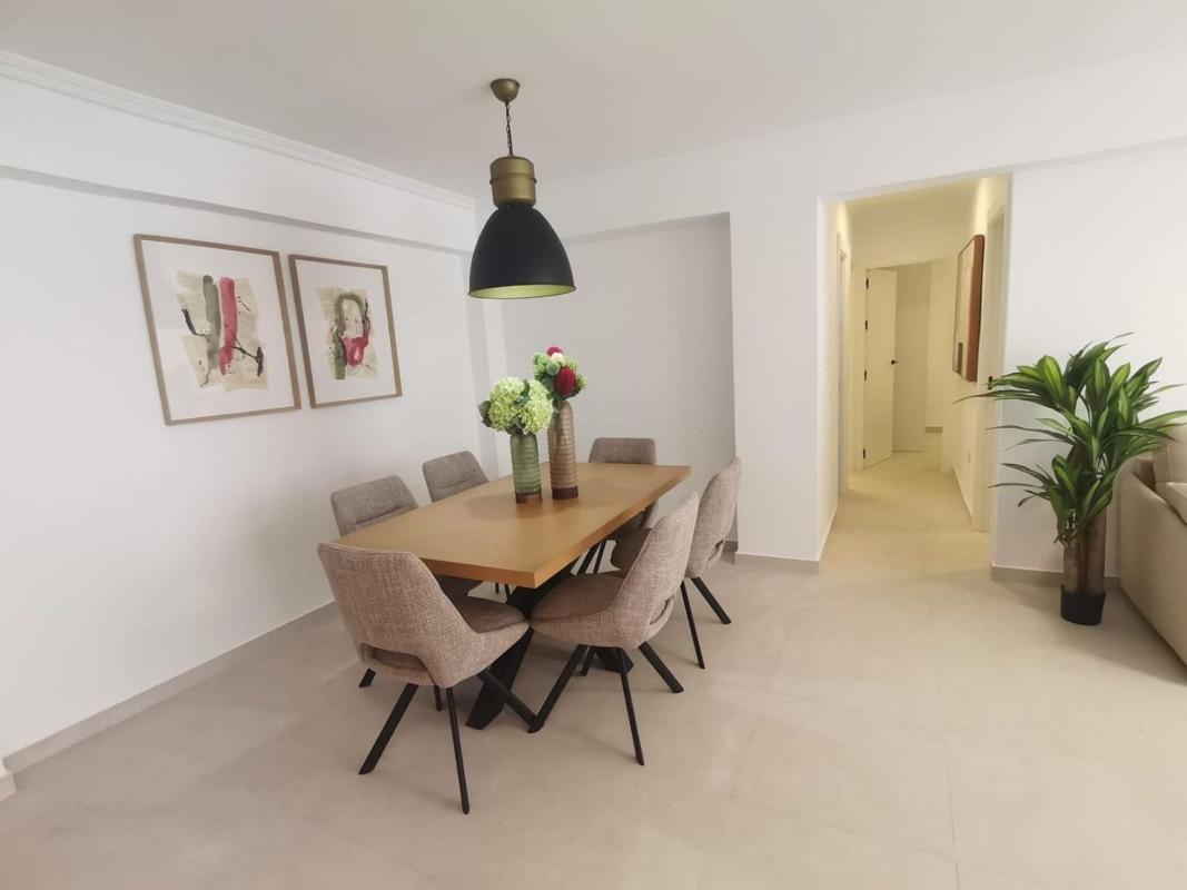 Venta de piso en Piso en Avenida Virgen del Carmen, Gaspar Perrelló, Torrevieja, Torrevieja
 photo 4