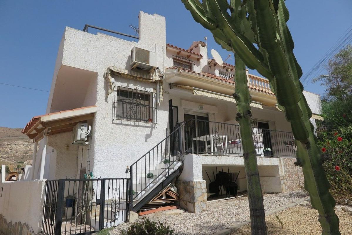 Properties for sale and rent in Spain photo 2