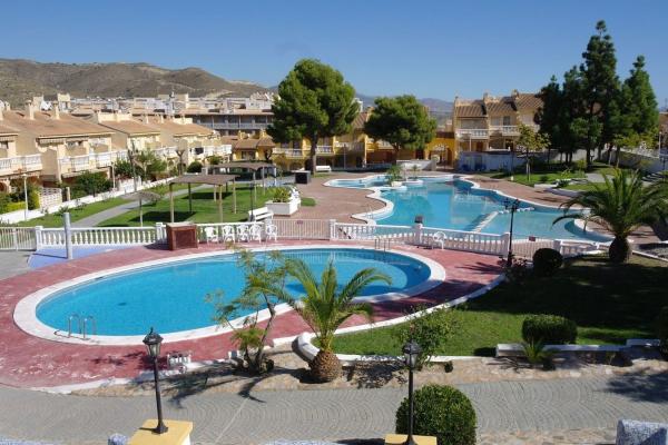 Chalet adosado en Pueblo Acantilado - Lanuza, El Campello photo 1