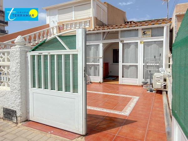 Casa o chalet independiente en Calle Dorotea, Nueva Torrevieja, Torrevieja photo 1