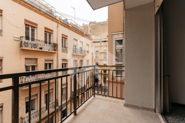 Продажа квартиры на Piso en Calle Berenguer de Marquina, Mercado, Alicante / Alacant, Аликанте / Алакант
 photo 4