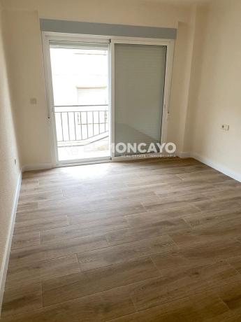 Продажа квартиры на Piso en Calle San Joaquín, Callosa de Segura, Каллоcа-де-Сегура
thumbnail 2
