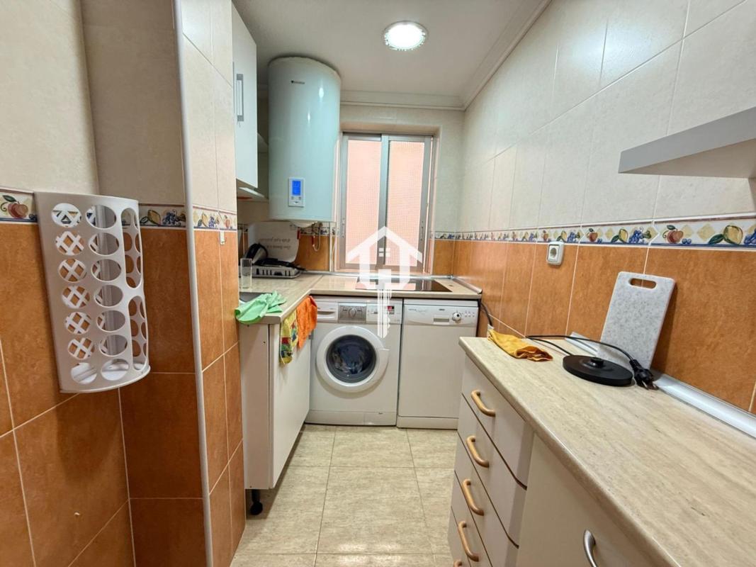 Продажа квартиры на Piso en Calle Pintor Pedro Camacho, Ciudad Elegida, Alicante / Alacant, Аликанте / Алакант
 photo 3