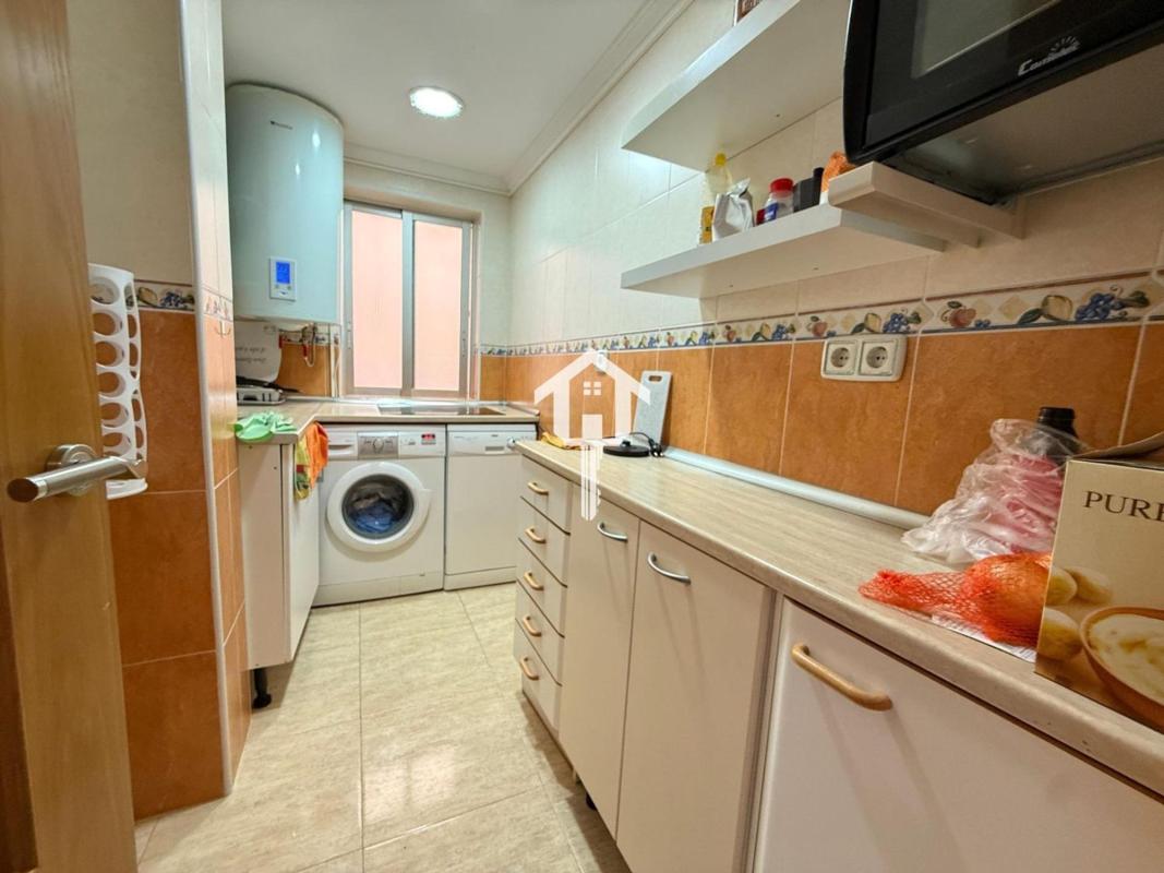 Продажа квартиры на Piso en Calle Pintor Pedro Camacho, Ciudad Elegida, Alicante / Alacant, Аликанте / Алакант
 photo 5