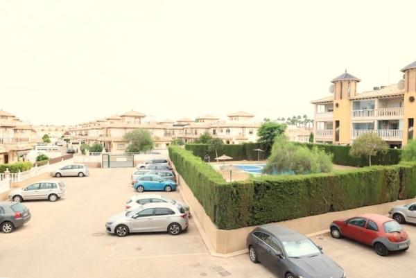 Продажа квартиры на Piso en Calle Rubí, La Regia, Orihuela, Ориуэла
photo 1