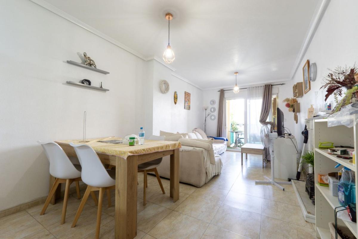 Продажа квартиры на Piso en Avenida Diego Ramírez Pastor, Centro - Muelle Pesquero, Torrevieja, Торревьеха
photo 1
