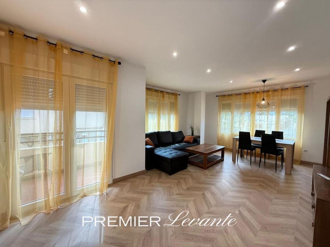 Sale of apartment in Piso en Calle Illeta, Altea Pueblo, Altea, Altea
photo 1
