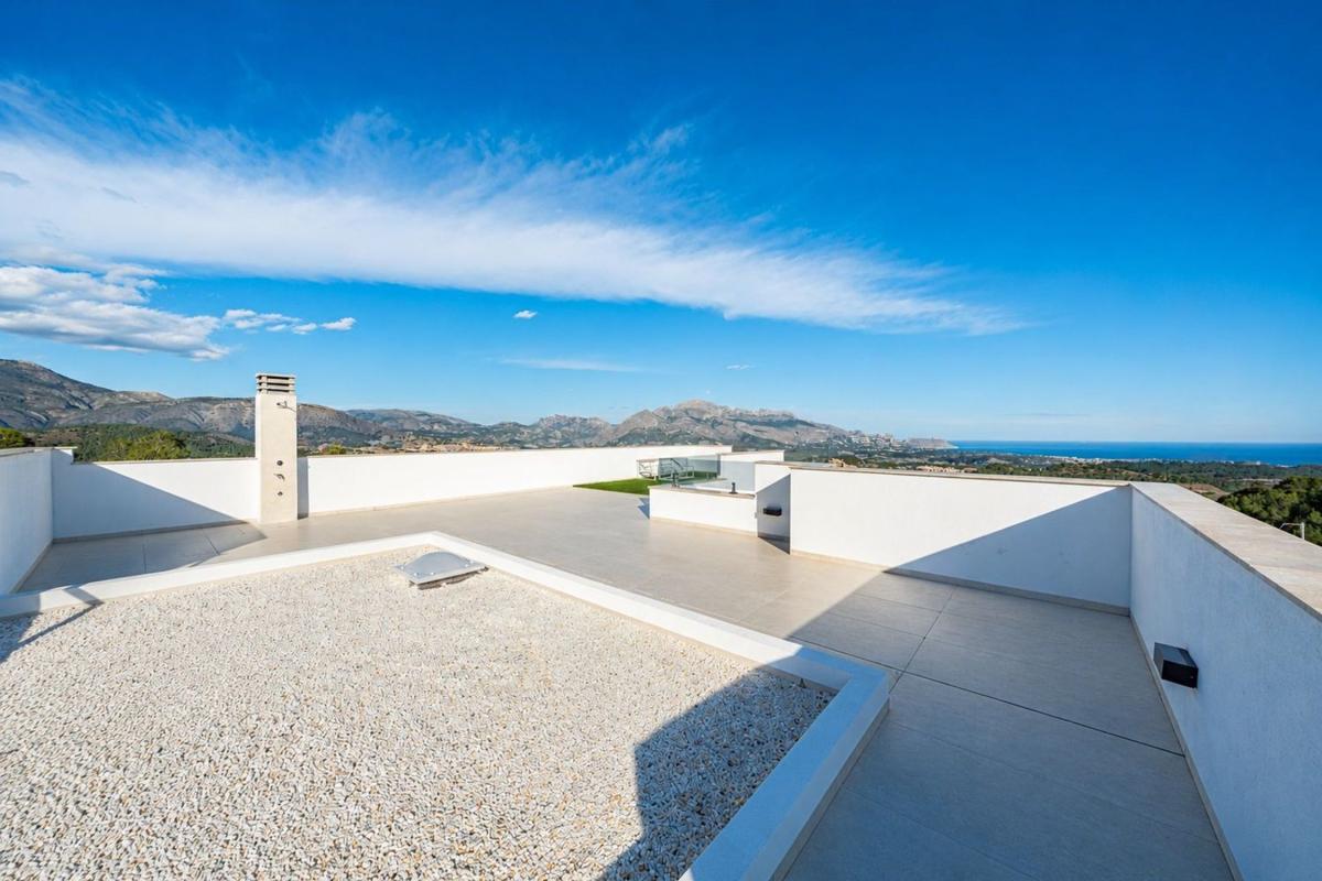 Properties for sale and rent in Spain photo 5