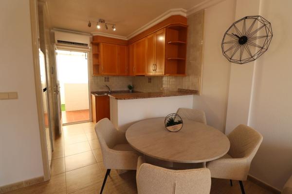 Chalet adosado en Antonio Machado, 7, Algorfa photo 4