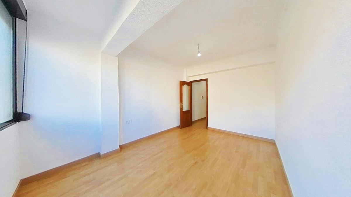 Venta de piso en Piso en Plà del Bon Repòs-La Goteta, Alicante / Alacant, Alicante / Alacant
photo 3