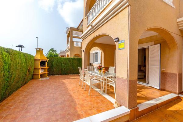 Продажа квартиры на Piso en Calle Pino de Canadá, 5, Zeniamar, Orihuela, Ориуэла
thumbnail 1