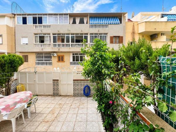 Квартира на продажу на Piso en Avenida Habaneras - Curva de Palangre, Torrevieja, Торревьеха thumbnail 2
