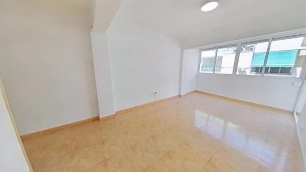 Продажа квартиры на Piso en Plà del Bon Repòs-La Goteta, Alicante / Alacant, Аликанте / Алакант
photo 1