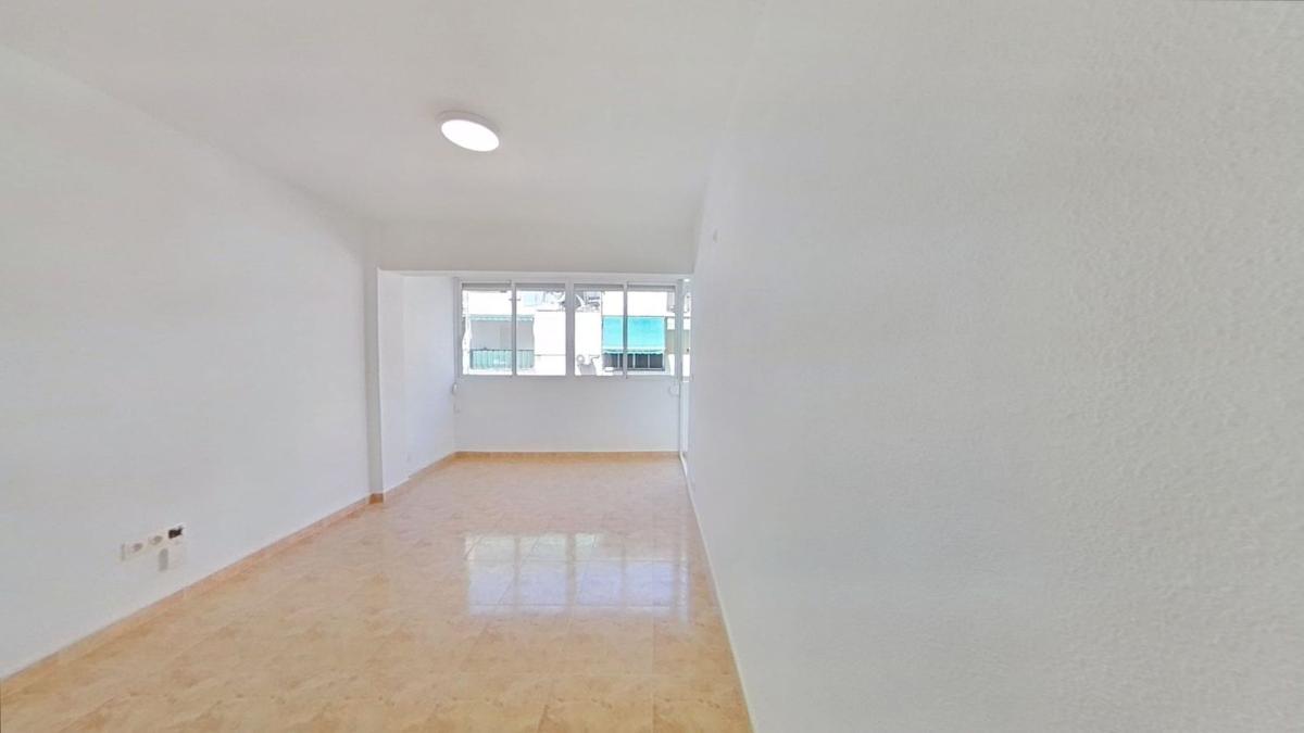 Venta de piso en Piso en Plà del Bon Repòs-La Goteta, Alicante / Alacant, Alicante / Alacant
photo 3