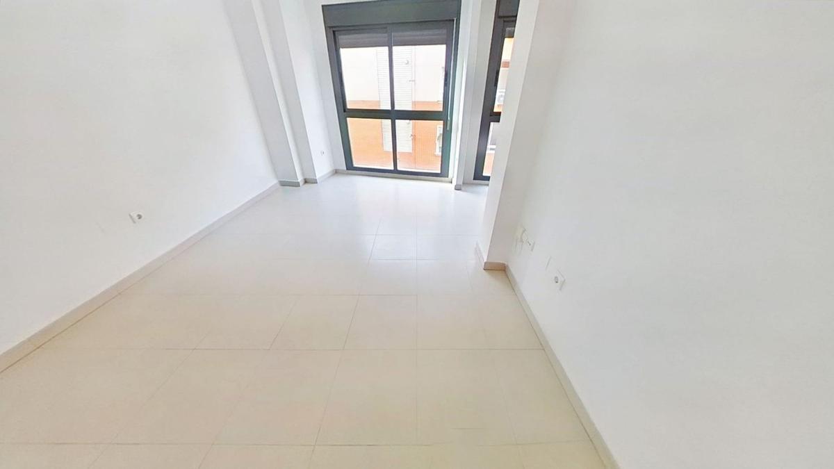 Продажа квартиры на Piso en Carolinas Altas, Alicante / Alacant, Аликанте / Алакант
photo 2
