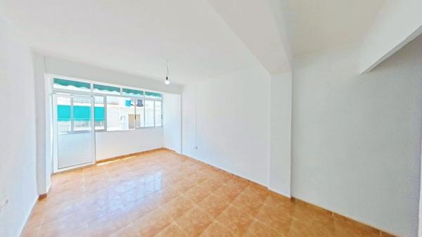 Продажа квартиры на Piso en Plà del Bon Repòs-La Goteta, Alicante / Alacant, Аликанте / Алакант
photo 1