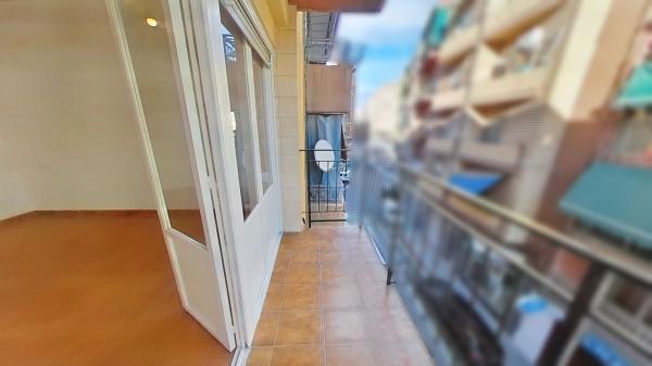 Продажа квартиры на Piso en Carolinas Bajas, Alicante / Alacant, Аликанте / Алакант
thumbnail 1
