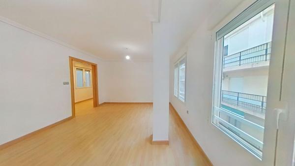 Продажа квартиры на Piso en Carolinas Bajas, Alicante / Alacant, Аликанте / Алакант
thumbnail 2