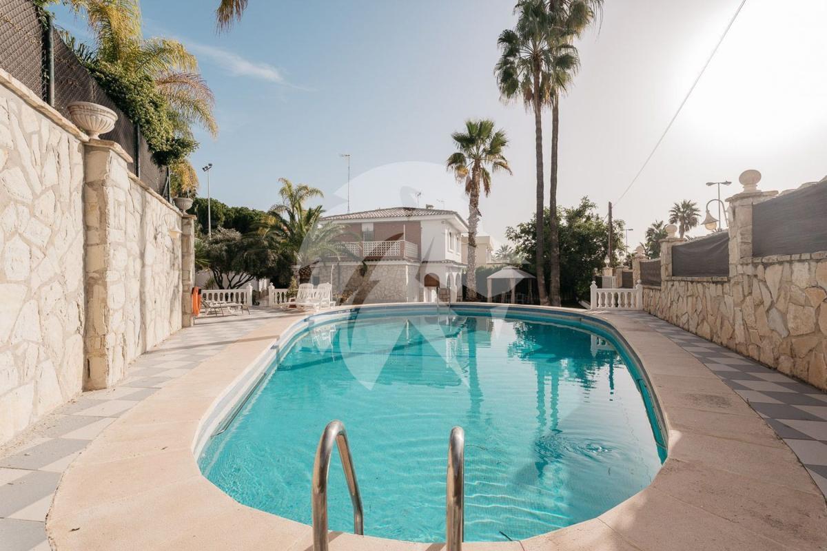Properties for sale and rent in Spain photo 4