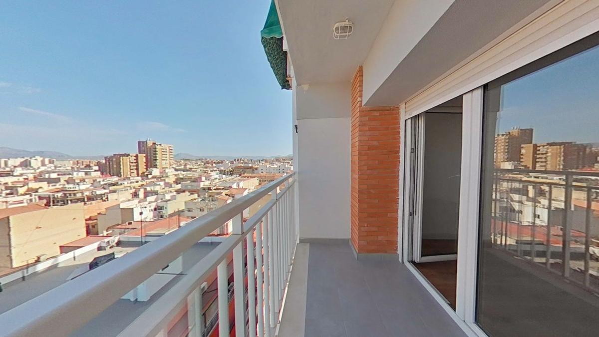 Продажа квартиры на Piso en Carolinas Altas, Alicante / Alacant, Аликанте / Алакант
photo 3
