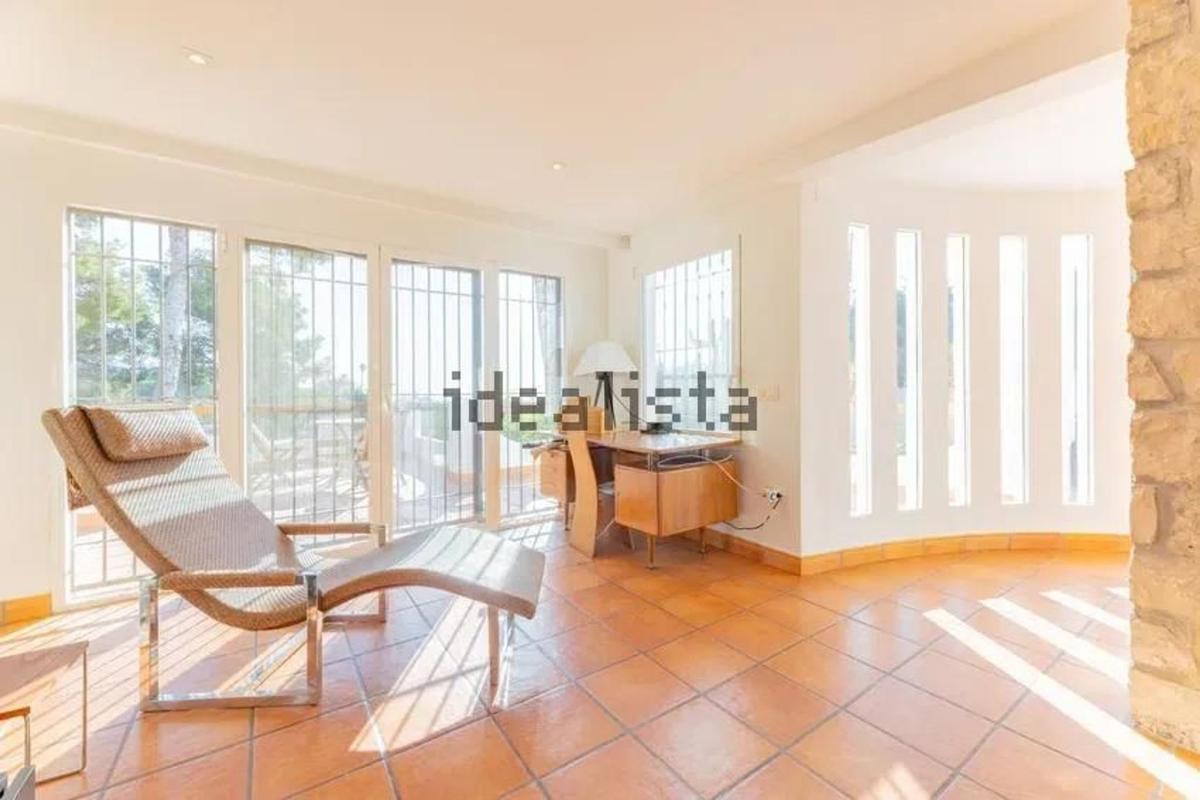 Properties for sale and rent in Spain photo 5