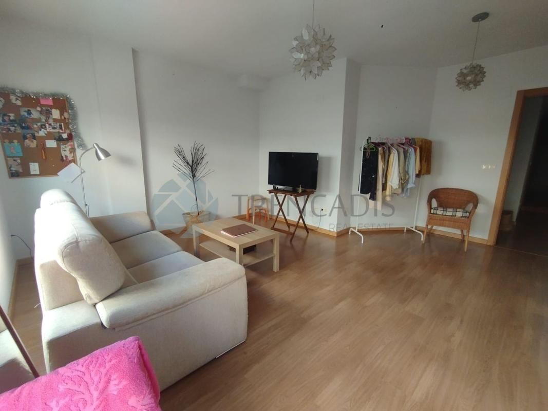 Продажа квартиры на Piso en Calle de Pedro Cano Izquierdo, Centro, Mutxamel, Мутхамель
photo 1