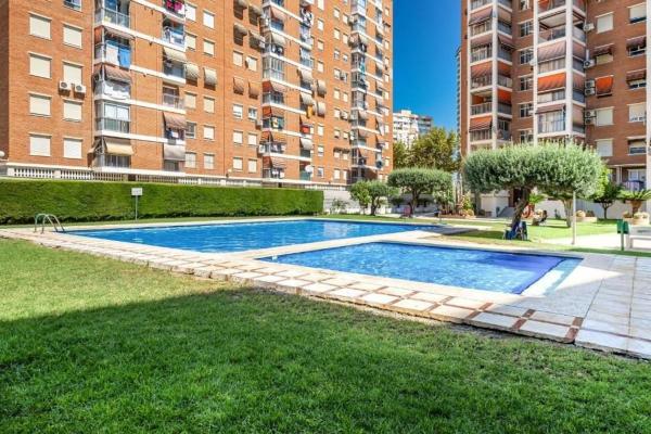 Sale of flat in Piso en Avenida Juan Fuster Zaragoza, Zona Rincón Bajo, Benidorm, Benidorm
photo 1