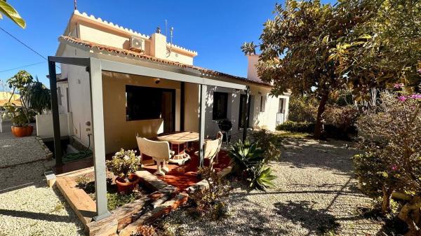 Casa o chalet independiente en Calle Xirimoia, 55, El Montgó, Denia thumbnail 1