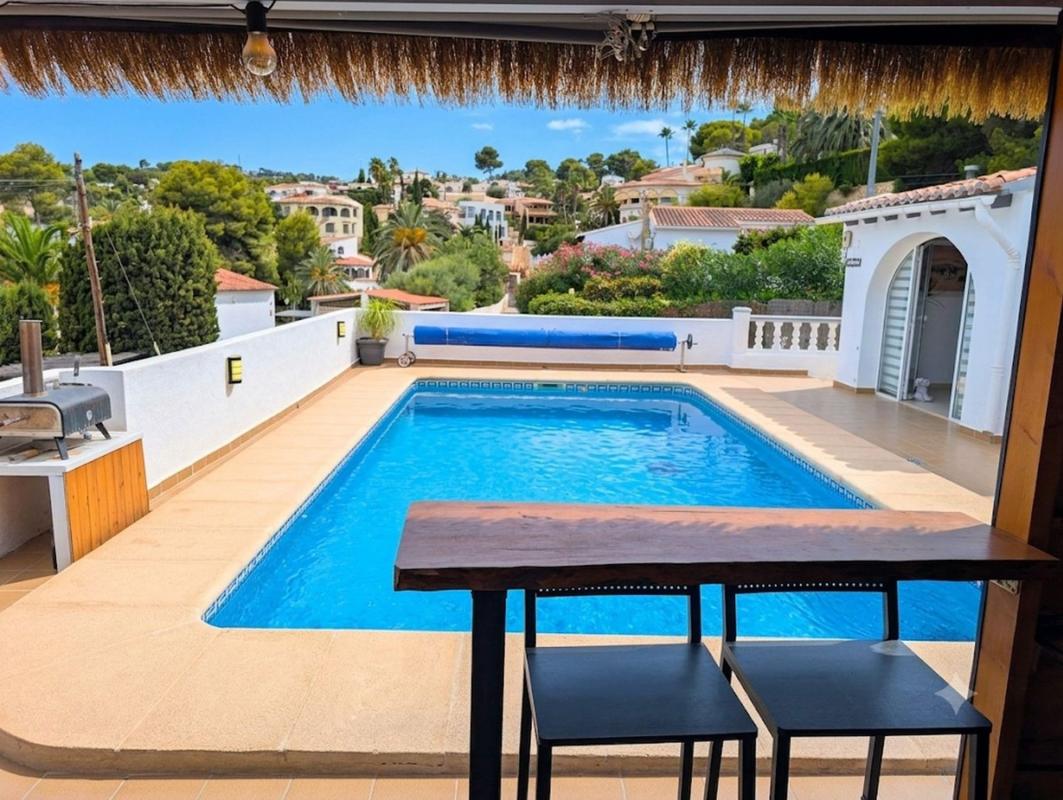 Sale of independent chalet in Casa o chalet en Cala Advocat - Baladrar, Benissa, Benissa
photo 3