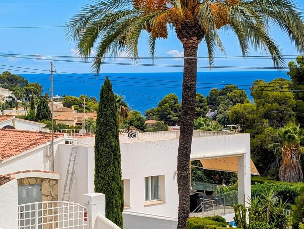 Sale of independent chalet in Casa o chalet en Cala Advocat - Baladrar, Benissa, Benissa
photo 4