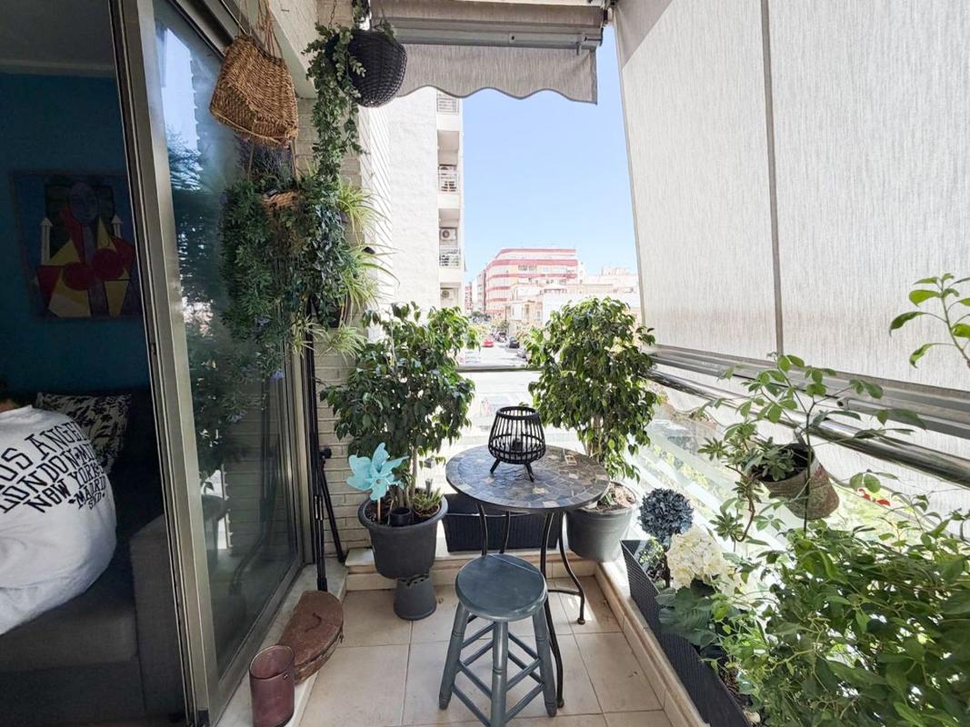Venta de piso en Piso en Puerto Deportivo, Torrevieja, Torrevieja
photo 1